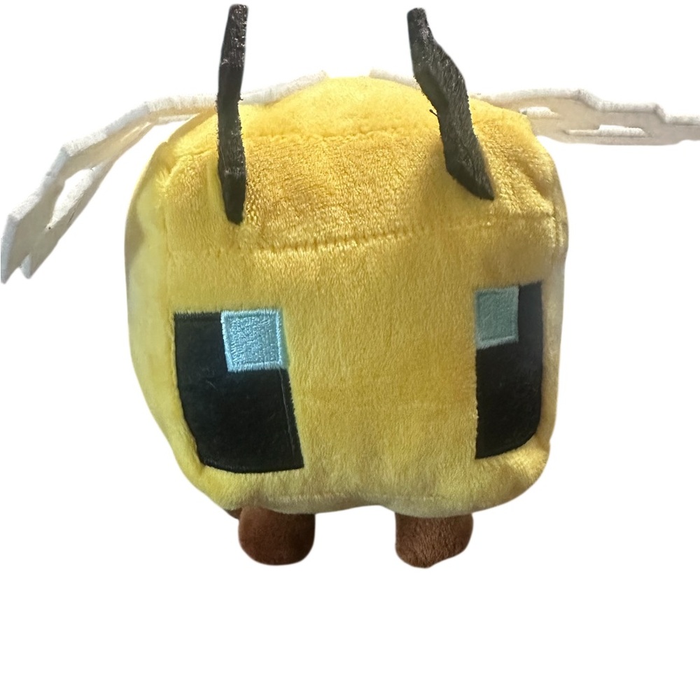 Minecraft Mojang 2021 Bee 6-Inch Plush Stuffed Animal